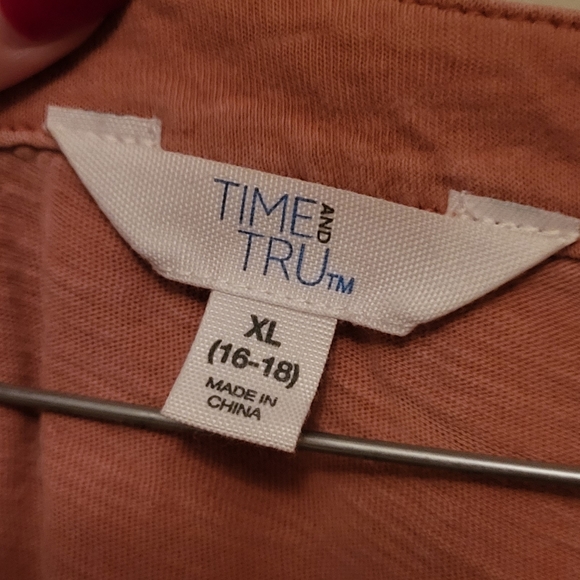 Time and Tru Flowy Peplum Peach Blouse, 3/4 Sleeve Button V-Neck Shirt XL(16-18) - Picture 4 of 4